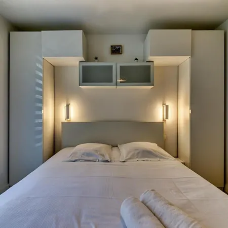 Carlos Au Pied Du Gros Horloge ! Apartment *