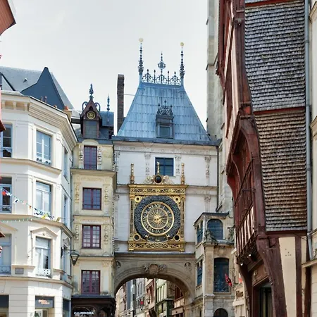 Carlos Au Pied Du Gros Horloge ! Apartment