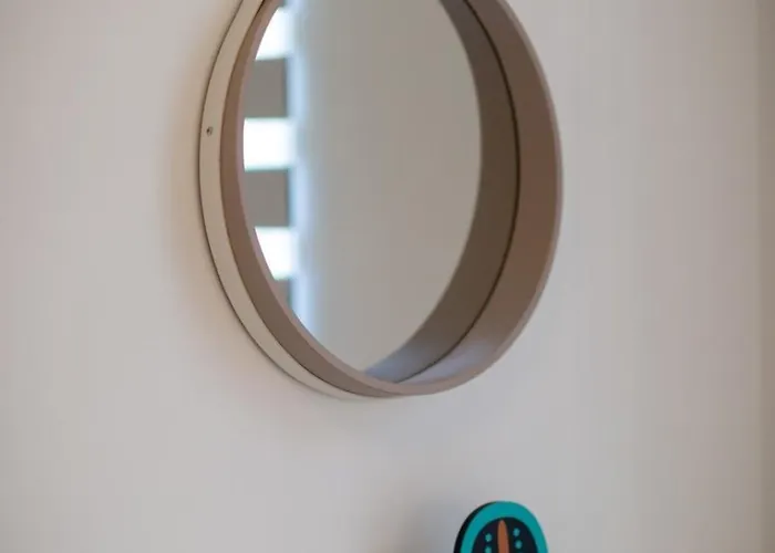 Carlos Au Pied Du Gros Horloge !