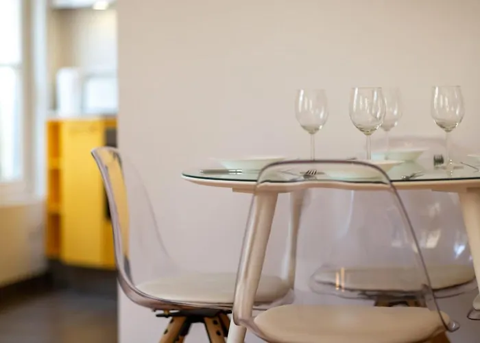 Apartment Carlos Au Pied Du Gros Horloge !