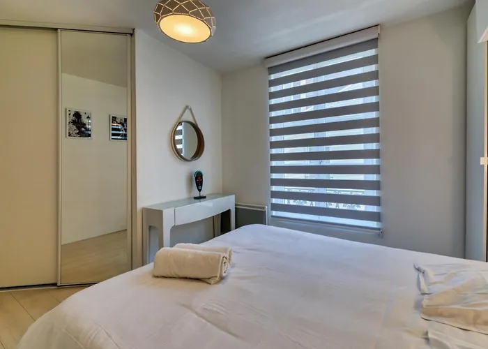 Carlos Au Pied Du Gros Horloge ! Apartment