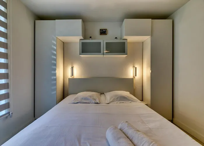 Carlos Au Pied Du Gros Horloge ! Apartment *