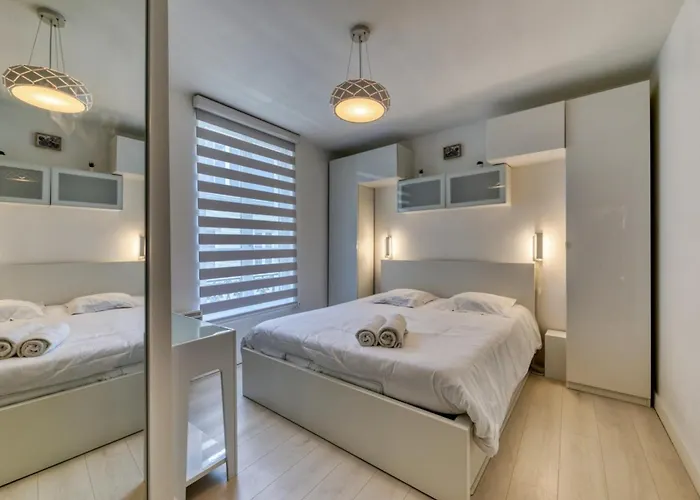 Apartment Carlos Au Pied Du Gros Horloge !